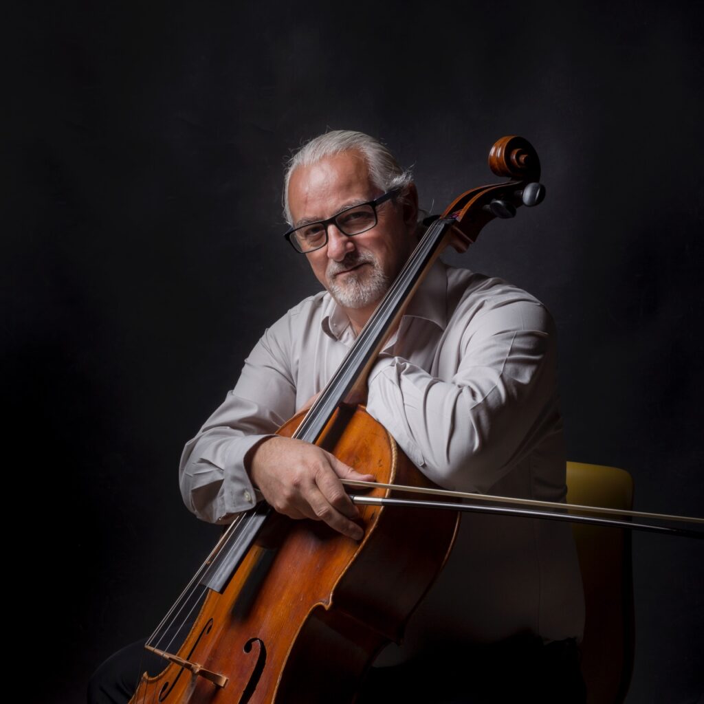 EDUARDO-cellist
